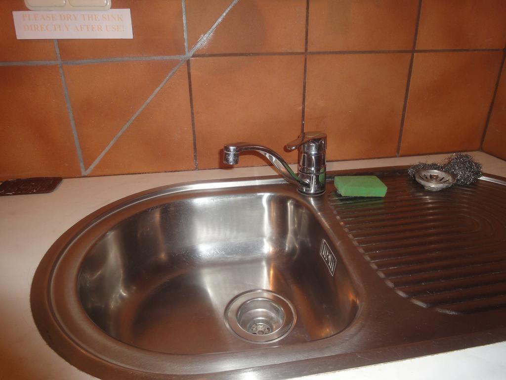 Ostello Frank'S Backpackers Helmond Esterno foto