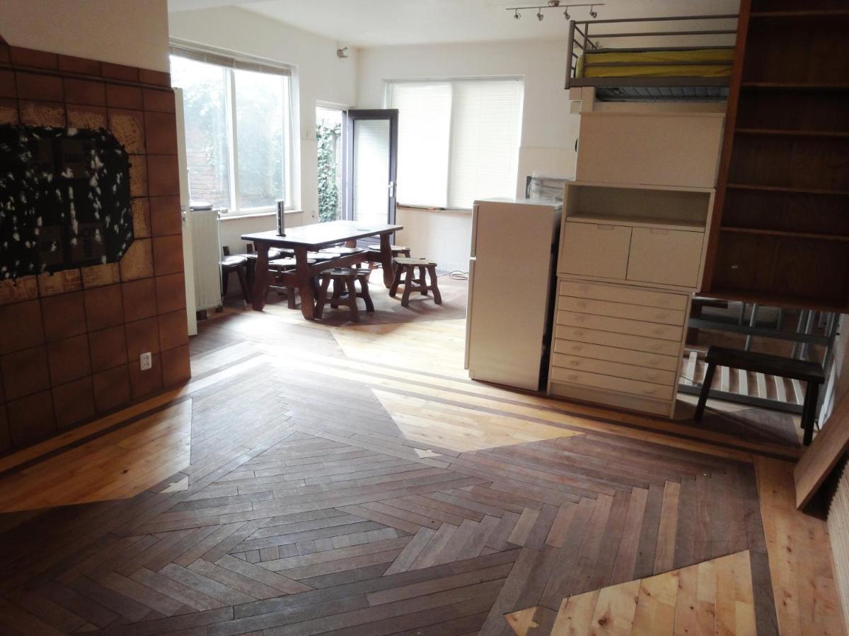 Ostello Frank'S Backpackers Helmond Esterno foto